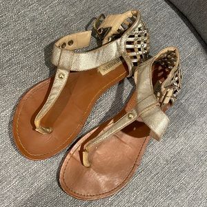 ✨Pre-loved Steve Madden distressed gold cage heel sandal